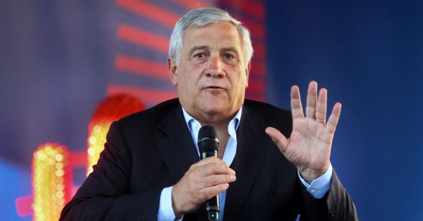 Ue, Tajani “Collaborazione per contrastare l’immigrazione illegale”