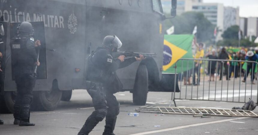 In Brasile situazione sotto controllo, Bolsonaro respinge le accuse