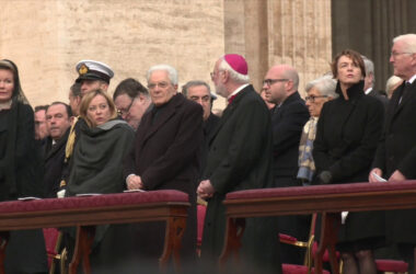 Mattarella ai funerali di Benedetto XVI