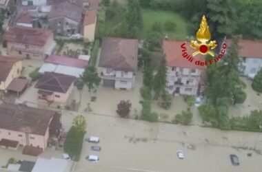 Per il maltempo 3 morti in Emilia-Romagna, situazione resta critica