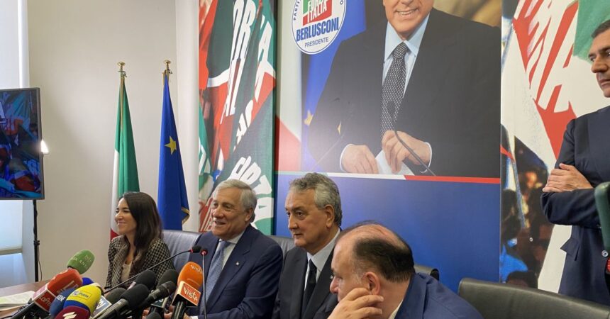 Tajani “Berlusconi è un leader che non scompare”