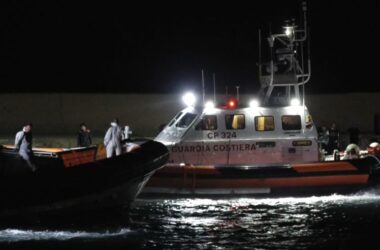 Due migranti morti e 32 dispersi al largo di Lampedusa