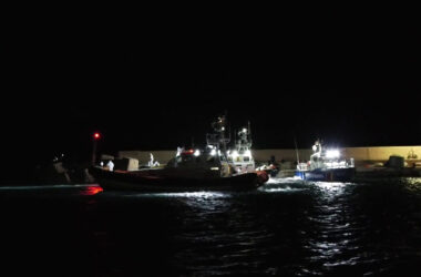 Immigrazione, 2 morti e 32 dispersi al largo di Lampedusa