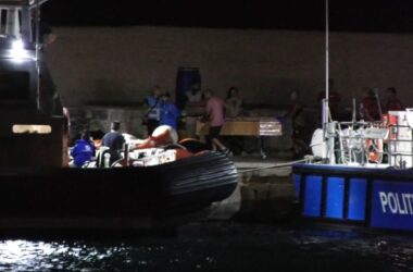 Due naufragi al largo di Lampedusa, oltre 30 migranti dispersi. Morti un bambino e una donna