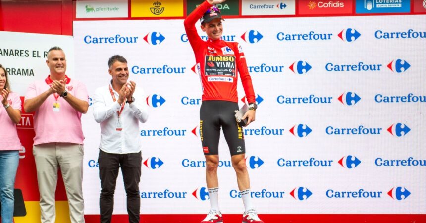 Kuss trionfa alla Vuelta, Jumbo-Visma nella storia del ciclismo