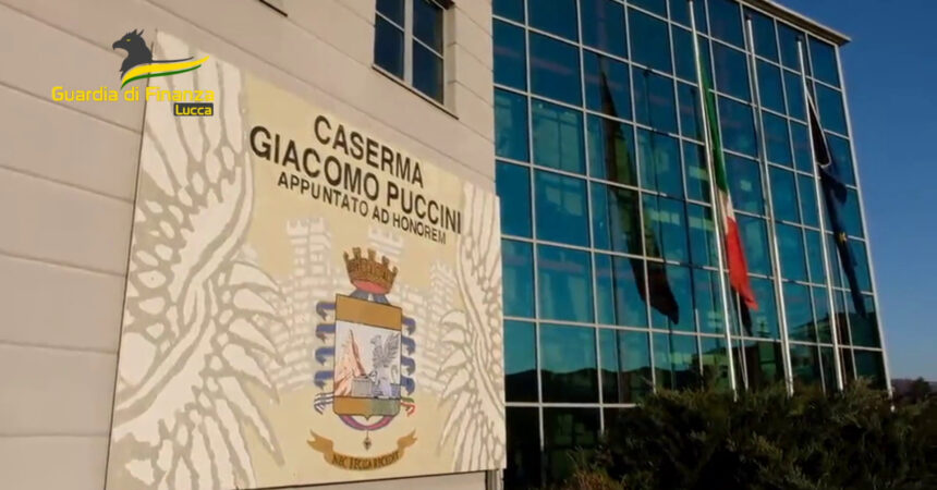 A Lucca la Gdf sequestra migliaia di articoli di lusso contraffatti