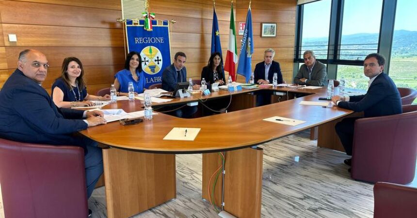 Calabria, Giunta commissaria 7 comuni che non hanno aderito ad Arrical