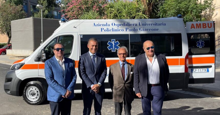 Policlinico di Palermo, consegnata l’ambulanza donata da Enav