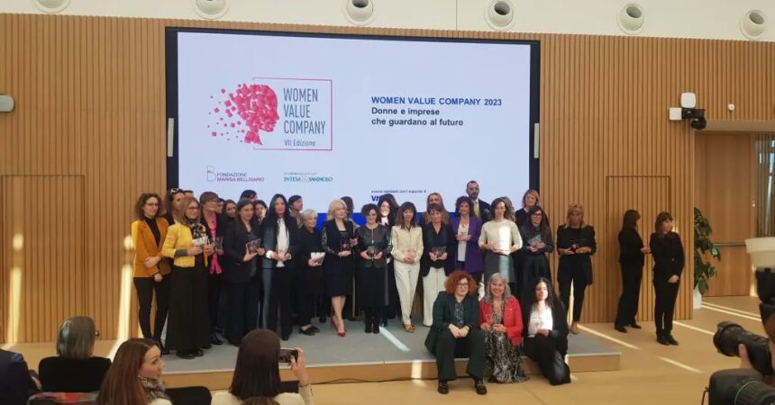 Women Value Company, Intesa Sanpaolo premia le imprese al femminile