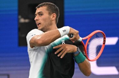Cobolli rimonta Schoolkate agli Us open, Zverev vince un’altra battaglia