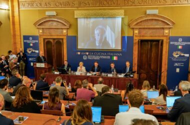 Al via la nuova edizione della “Carta Dedicata a Te”, 1000 euro per le famiglie