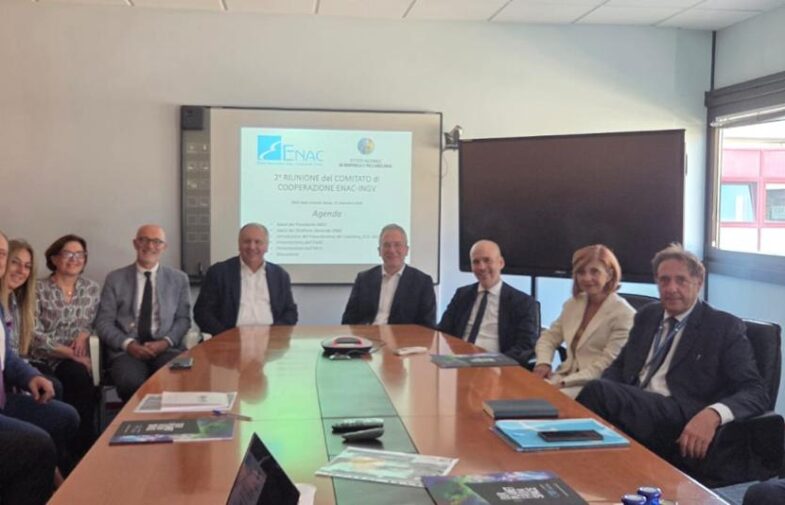Ceneri vulcaniche: ENAC e INGV rafforzano la cooperazione per la sicurezza del trasporto aereo