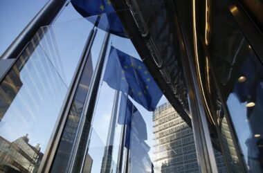 Commissione Ue propone rinvio di un anno per le norme sull’import di metano