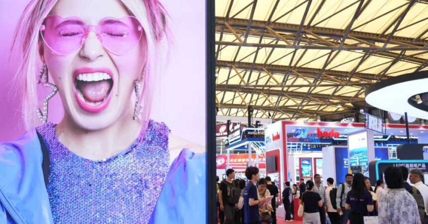 La Cina presenta un piano per il settore pubblicitario, obiettivo crescita 10%